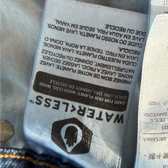 LEVI’S Ribcage Straight Jeans - Picture 8 of 9